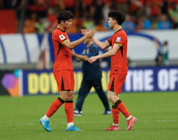 实倍网 韩媒：王钰栋是中国队东亚杯最大失败者，凭联赛数据想留洋是幻想