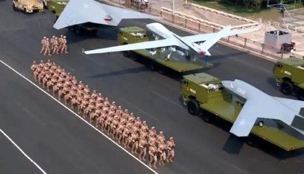 尚红网  4款新无人机亮相阅兵，耿爽大使没说错，全世界都低估了中国军力