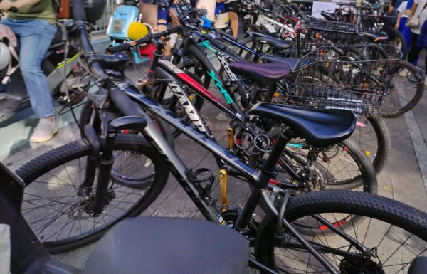 通盈证券 好消息！深圳教辅材料9月5日开始发，“牛马”家长们兴奋了