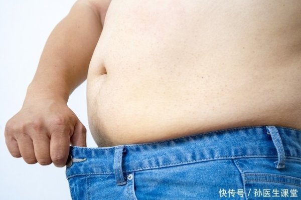点登富 人到中年容易发福？提醒：“啤酒肚”不一定是胖，可能是肿瘤信号