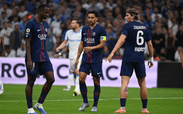 倍加网配资 巴黎全队赛后用手机看了金球典礼, 队内为登贝莱加冕而高兴