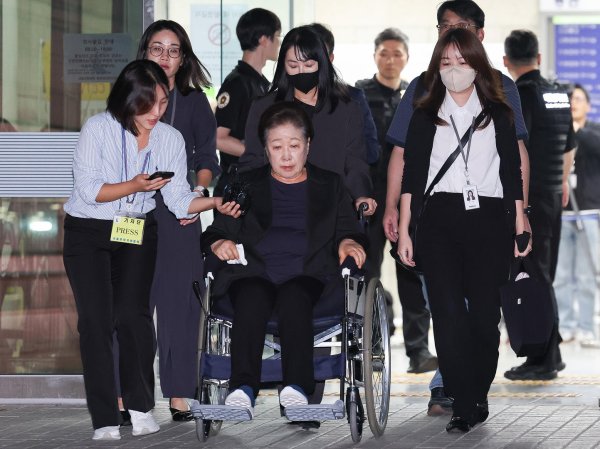 天诚配资 金建希明日受审! 被捕的韩“统一教”总裁涉嫌对其贿赂项链、手提包等奢侈品