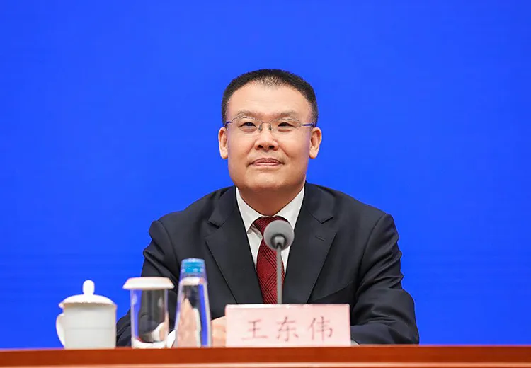 银铺子配资 中央批准：王东伟任安徽省委常委