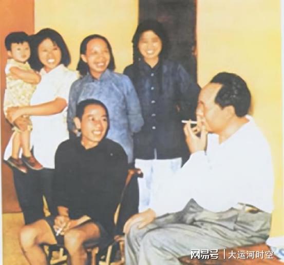 鸿岳资本配资 1966年，毛主席神秘隐匿11天，刘少奇只知是湖南，周总理知道实情